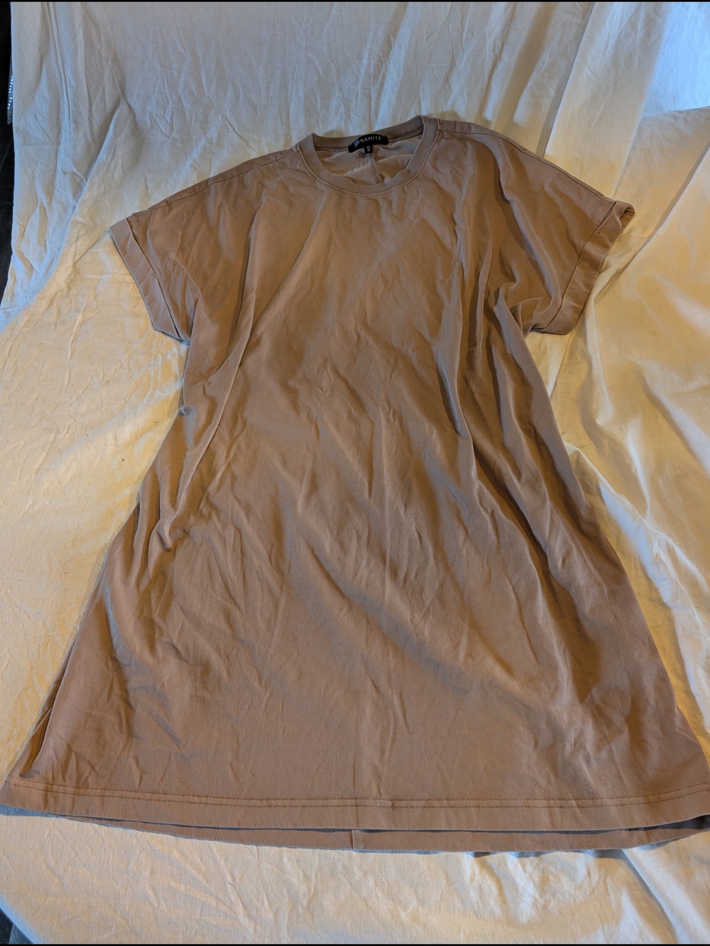 2/30$ Dynamite Taupe Mini Back Peek A Boo T-Shirt Dress